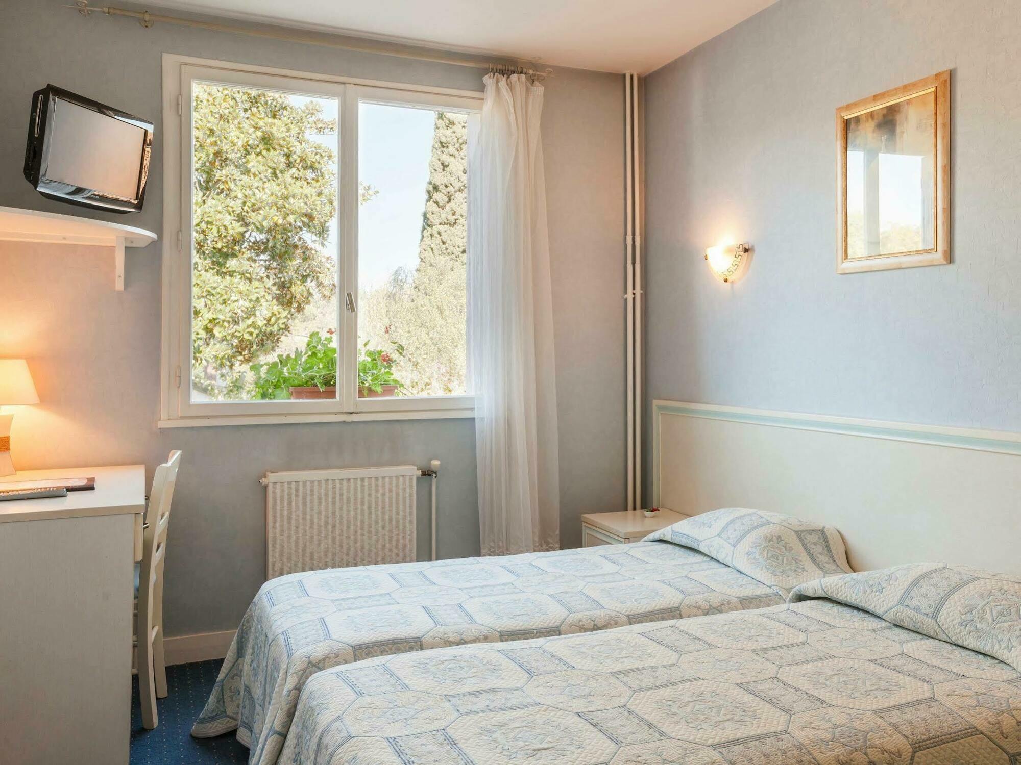 Hotel Logis Emeraude Confolens