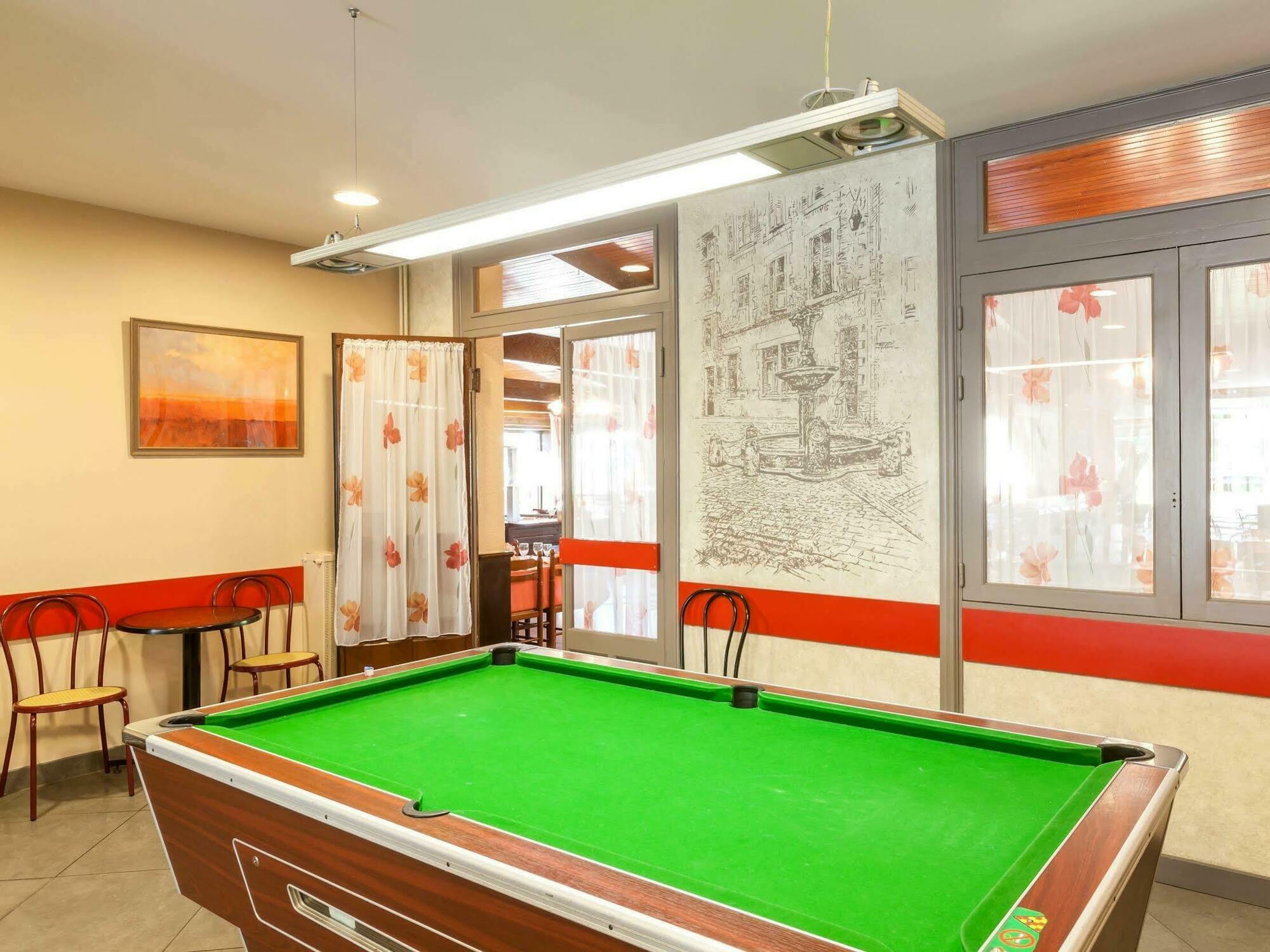 Logis Emeraude Hotel