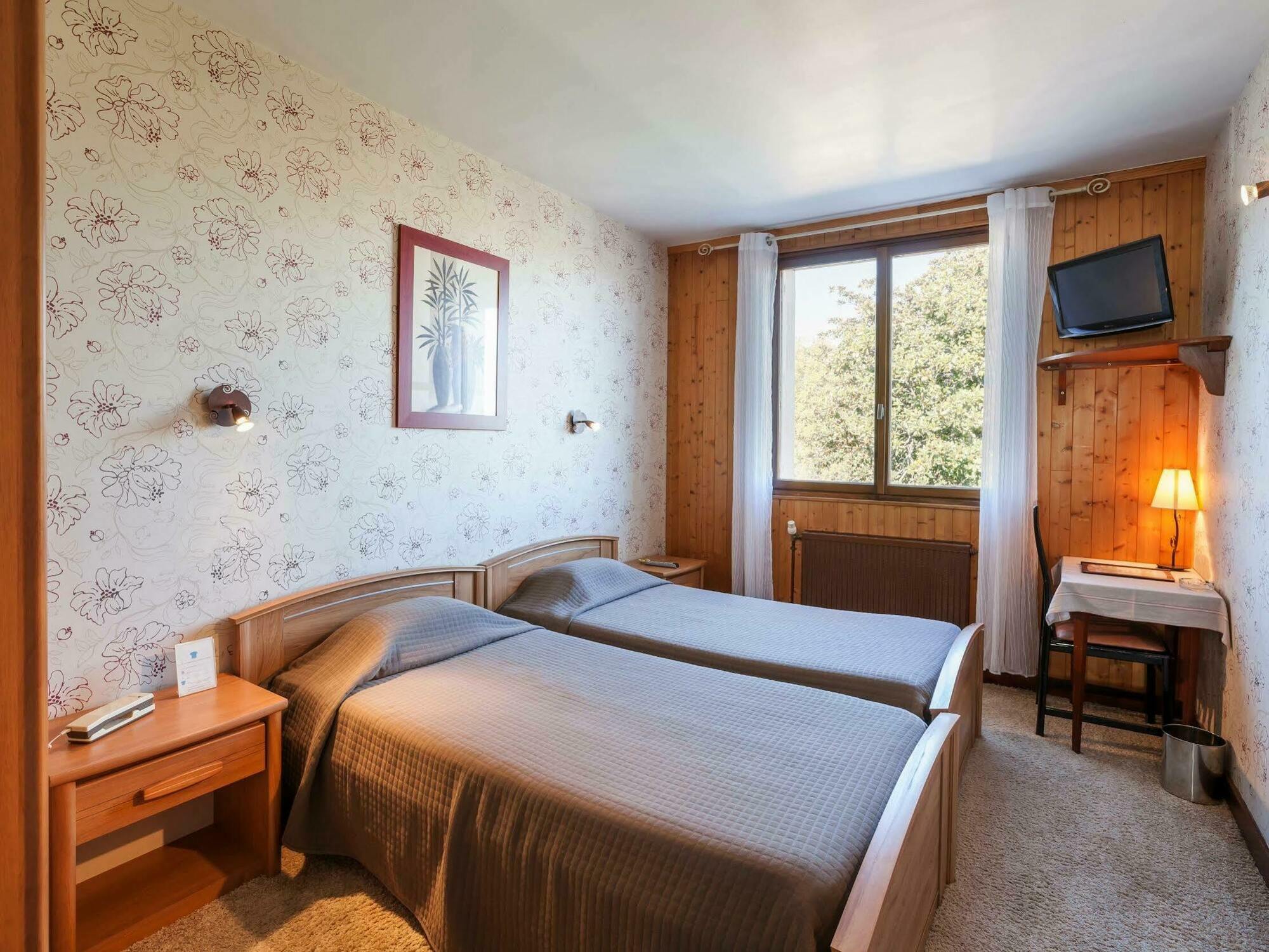 Hotel Logis Emeraude
