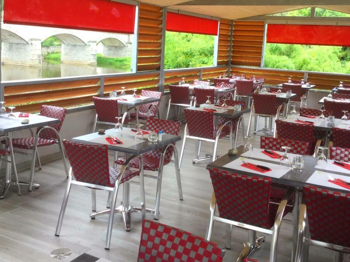 Hotel Logis Emeraude 2*