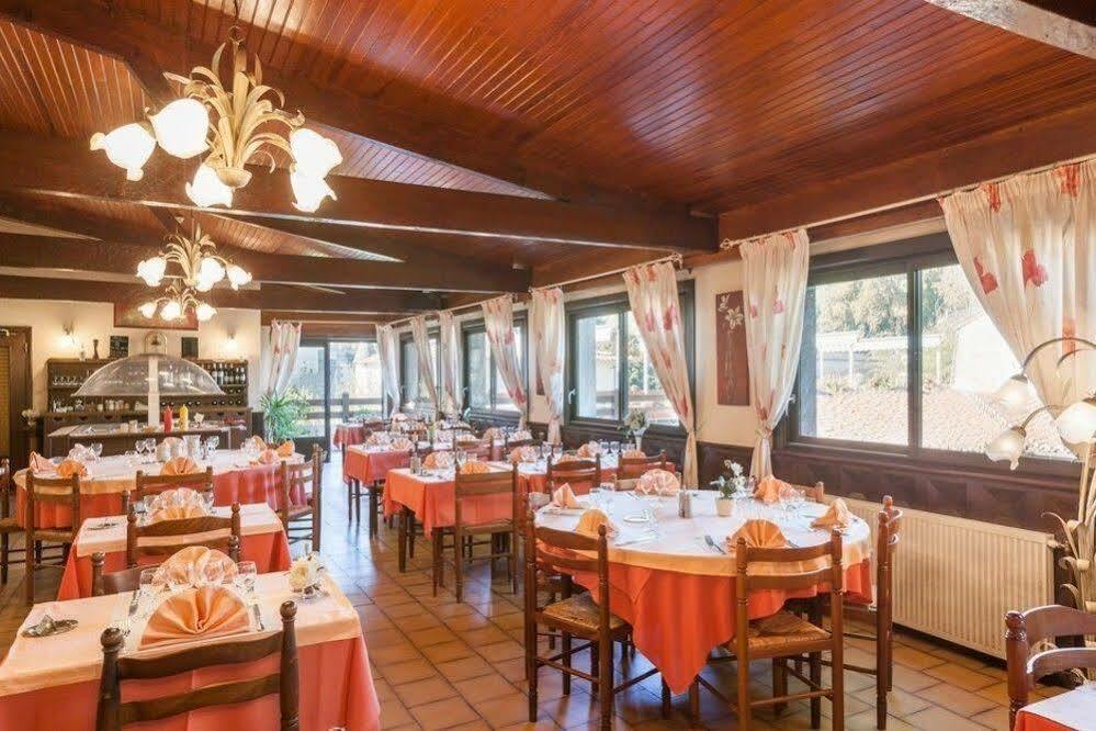 Logis Emeraude Hotel Confolens